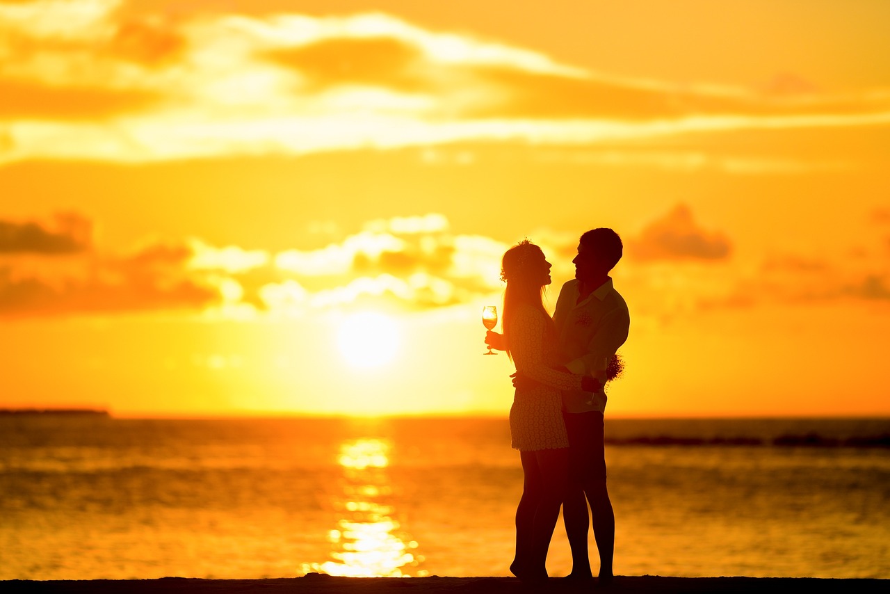 Online Relationships - Balancing Trust and Security